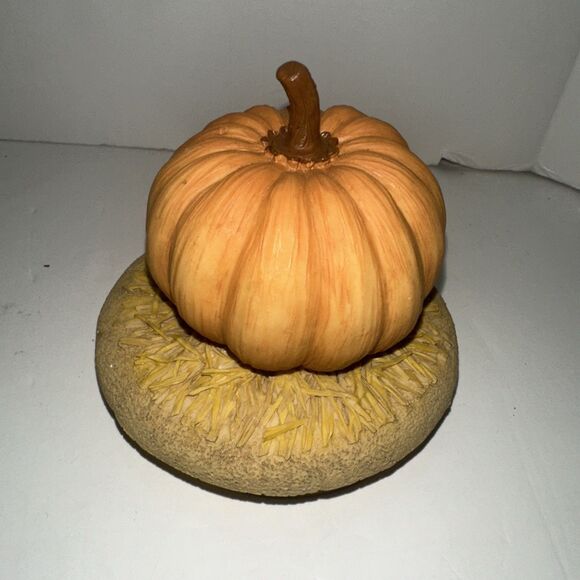 Our America Jack-O-Lantern Pumpkin Straw Halloween Fall Decor Candle Topper - Picture 3 of 6